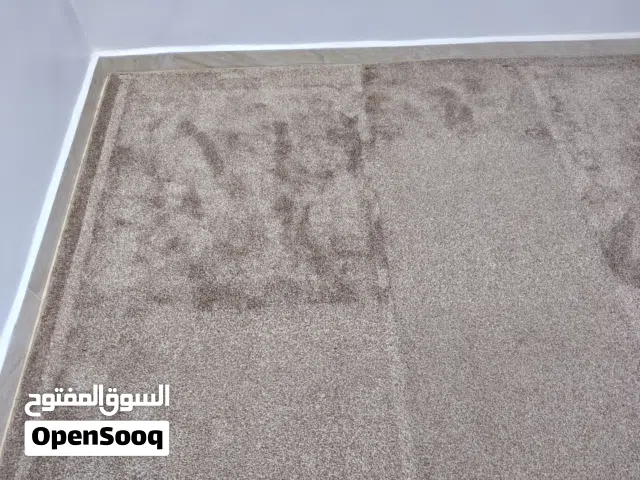 قطعة موكيت تركي محبوكة من 4 اتجاهات وبر كثيف بحالة ممتازة