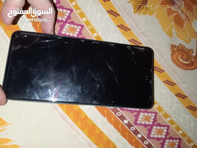 موبايل اوبو a58 بحاله جيده جدا كل حاجاته معاه استخدام اقل من سنه