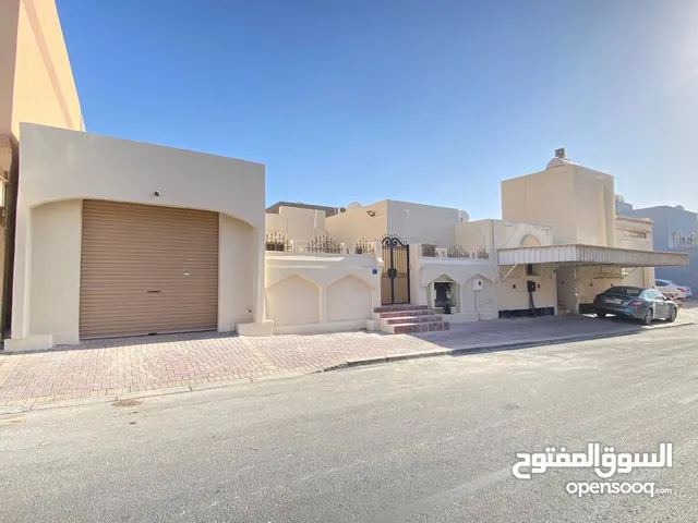 10 m2 4 Bedrooms Townhouse for Sale in Southern Governorate Riffa