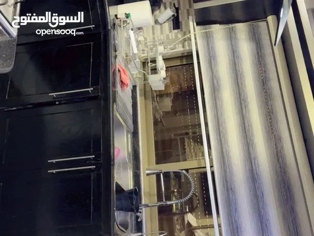 مطبخ للبيع بداعي السفر