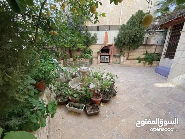 400 m2 3 Bedrooms Apartments for Sale in Amman Medina Street
