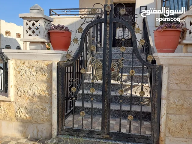 150 m2 5 Bedrooms Apartments for Sale in Irbid Al Hay Al Sharqy