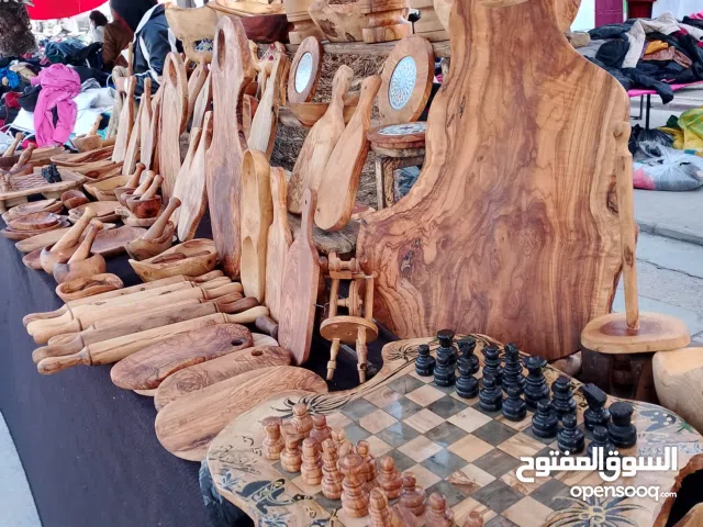 ديكورات المنزل والمطابخ من خشب الزيتون