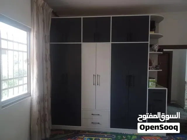 خزانة ملابس
