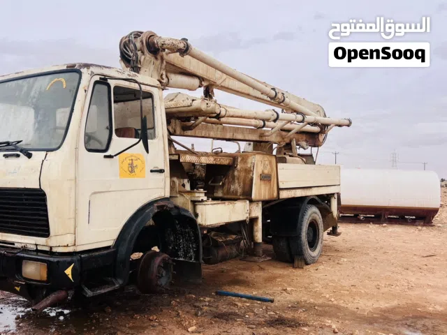 مرسيدس للبيع هدا رقم صاحب الرزق في الاعلان اني عارض فقط