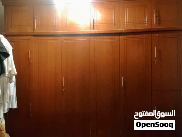 كبت خشب قوي