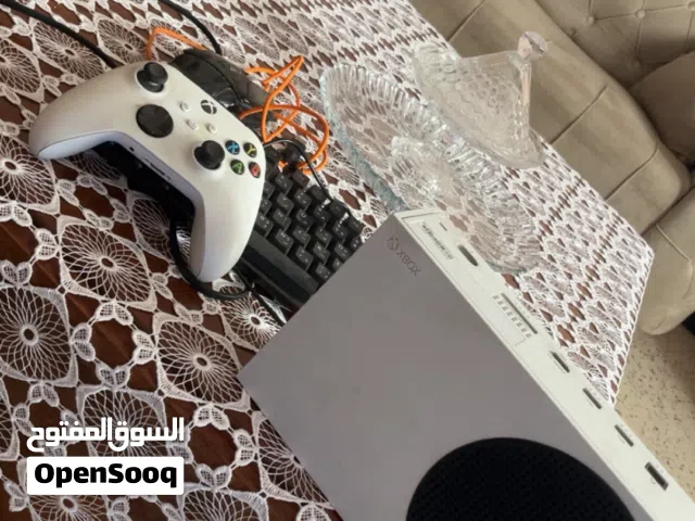 Xbox série s + clavier gaming + souris gaming professionnels
