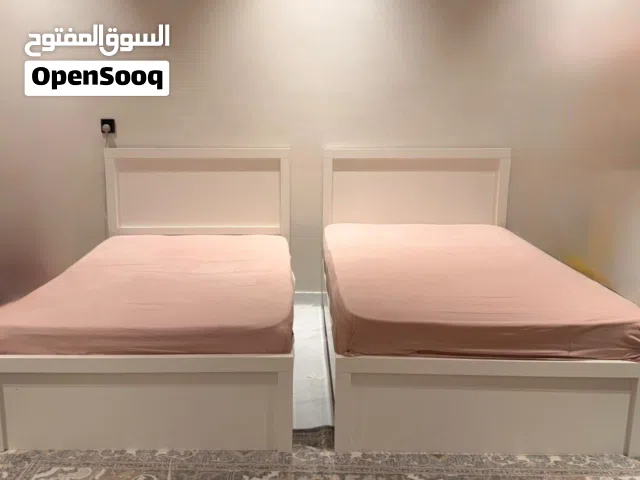 2 سرير للبيع