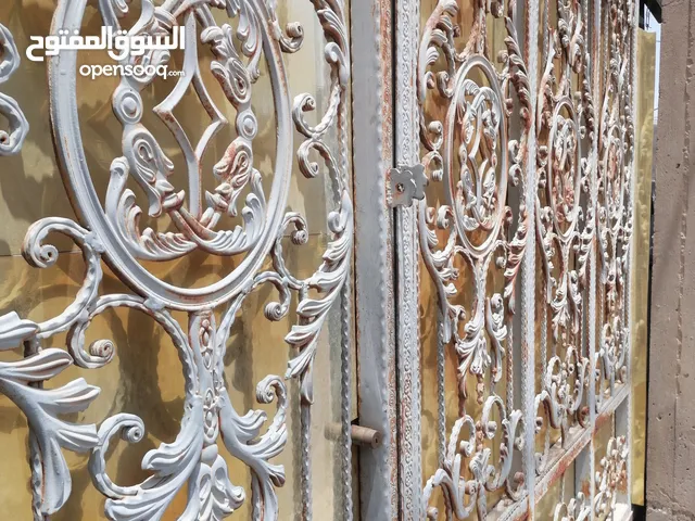 باب سلايت حديد قوي ب350 وبي مجال للطيبين مكاني ابو الخصيب الحي العسكري