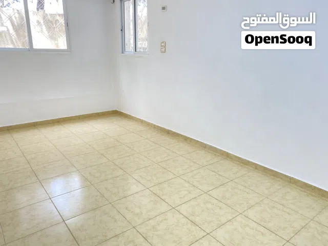 شقة للإيجار في ايدون جنوب المستشفى العسكري