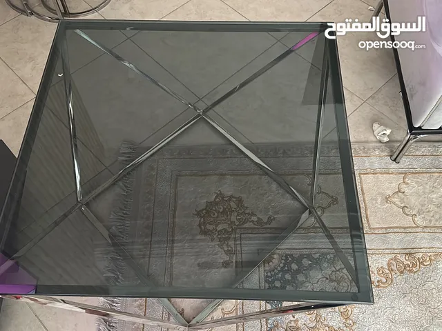 طاولة كبيرة للبيع