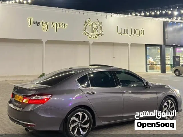 2016 هوندا اكورد DX