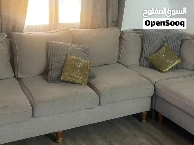 كنب بني أربع قطع