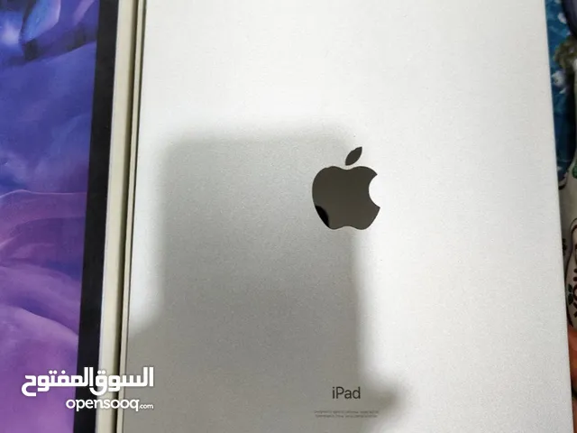 Apple iPad pro 2 128 GB in Basra
