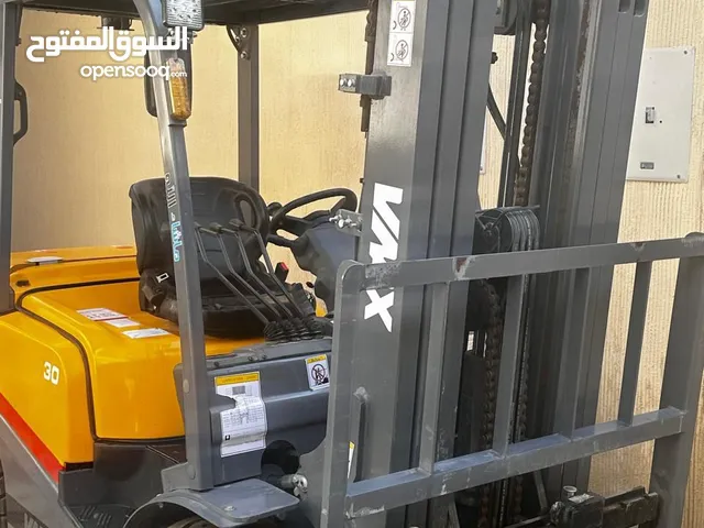 رافعة شوكية نوع فيماكس سنة 2024