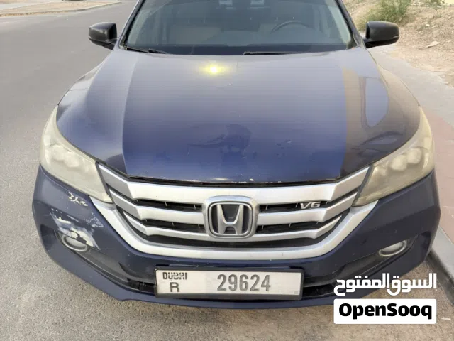 2015 هوندا اكورد V6 Sport