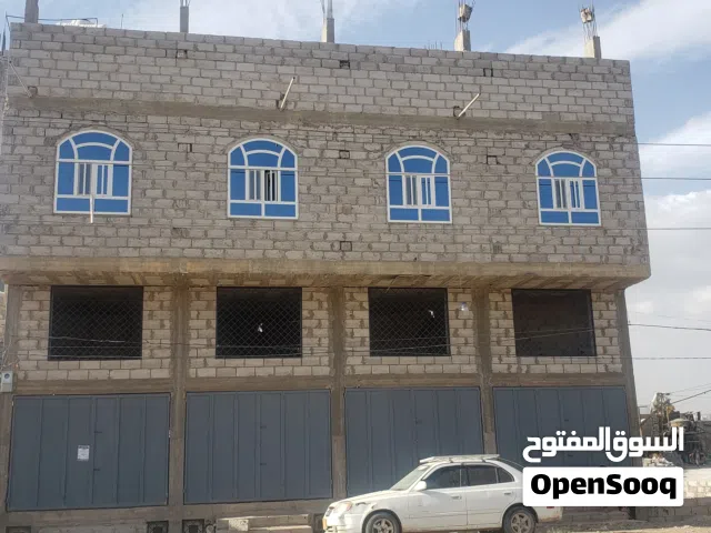 اربع فتحات مع البدروم تجاري على شارع 40م قريب شارع تعز 150متر فقط