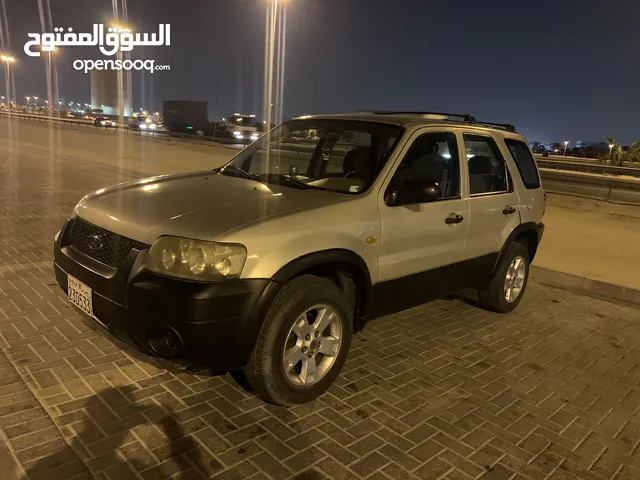 Ford Escape 2005 in Southern Governorate