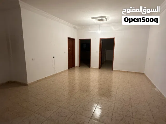 400 m2 3 Bedrooms Apartments for Rent in Tripoli Souq Al-Juma'a