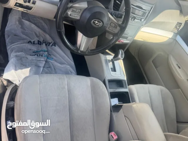 للبيع سوبارو 2011