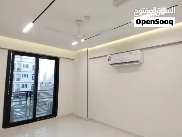 90 m2 2 Bedrooms Apartments for Rent in Muscat Al Maabilah
