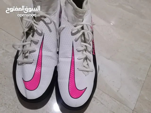 جوتي نايك للبيع