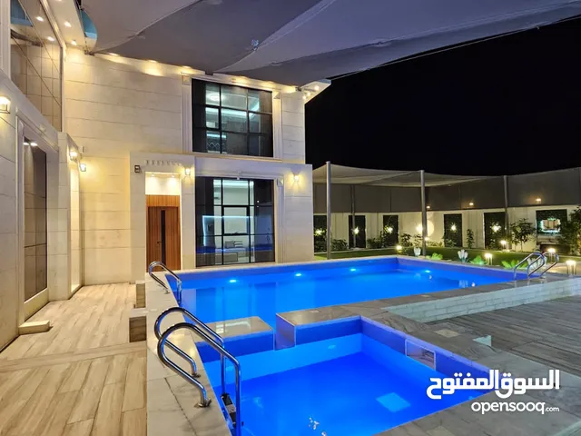 4 Bedrooms Chalet for Rent in Al Batinah Barka
