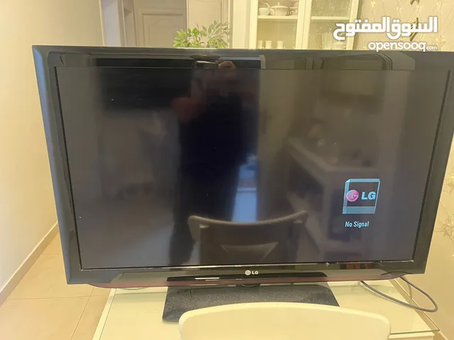 LG LED 42 inch TV in Jeddah