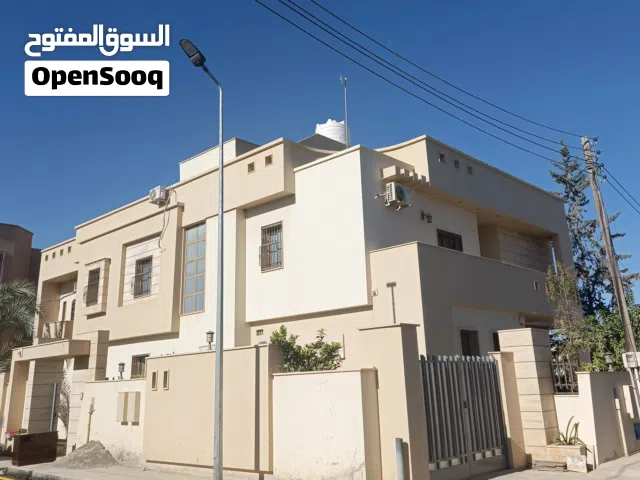 شقة بسم الله ما شاء الله  في طريق الشوك مقابل حياة مول