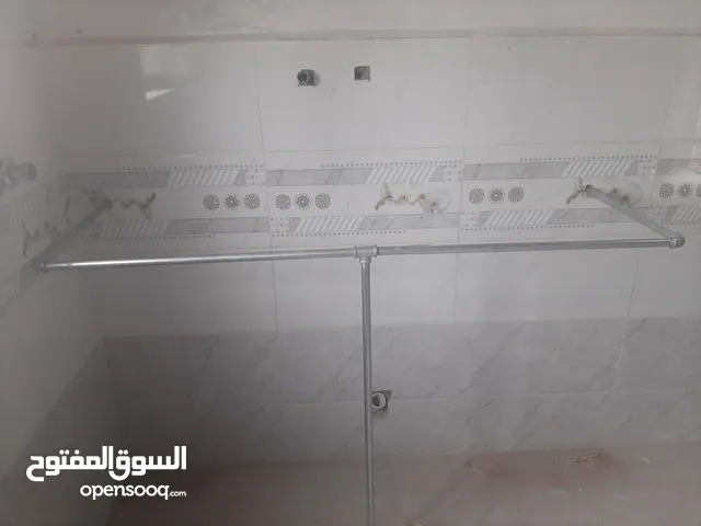 صلح جميع اجهزتك وانت في بيتك اتصل نصل.... خدمه رخيصه جدا لصيانه الاجهزه والالواح الشمسيه. والسباكه