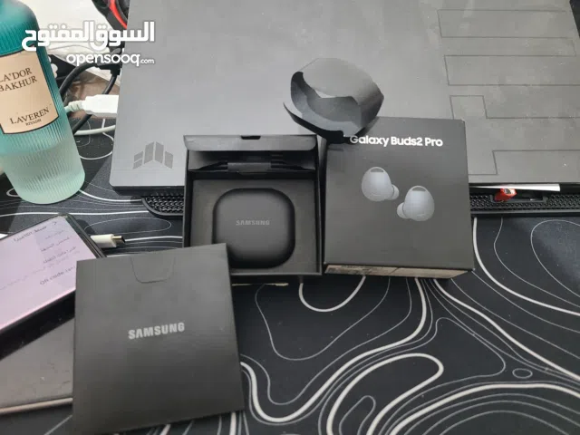 لعشاق  الوكالة وفخامة الوكالة سماعات Buds 2 pro من samsung افضل واغلى نسخة من فائته اوبن بوكس جديدة.