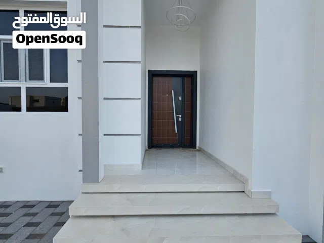 فرصه للبيع منزل في ولاية سمائل مخطط طوي النصف الرابعه تشطيبات راقيه وسعر ممتاز