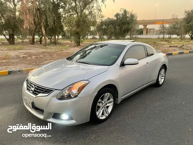 Used Nissan Altima in Farwaniya