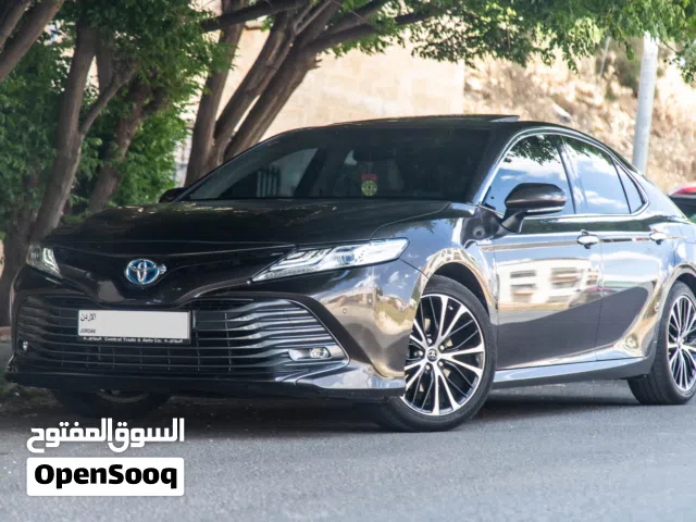 2020 Toyota Camry Standard