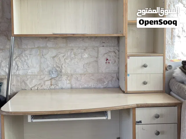 مكتب كمبيوتر خشبي مع مكتبة جانبية / علوية خشب اصلي