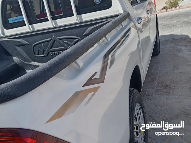 Used Toyota Hilux in Abu Dhabi