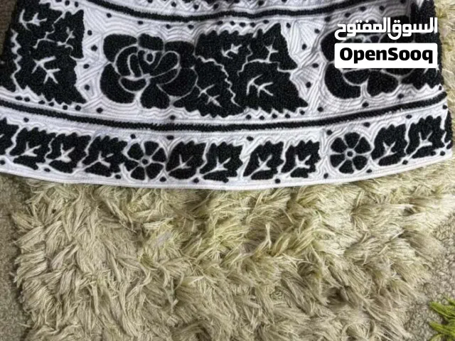 كمه خياطه يد مع نقشات ممتازه للبيع بسعر معقول
