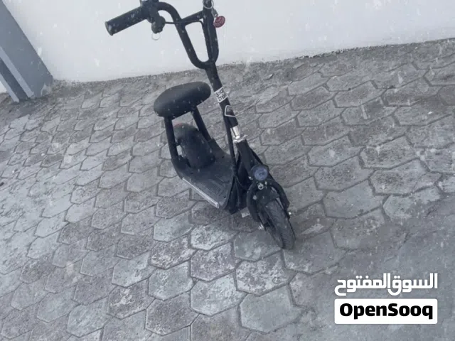 سكوتر  كهربائي للبيع سريع جدا وحلو و لايوجد عيوب وملمع وحلو ومعدل ومنزلنه تنزيل ومخفي