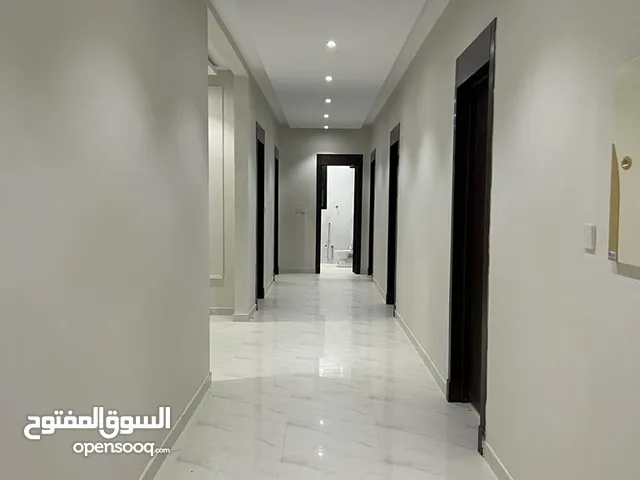 185 m2 5 Bedrooms Apartments for Rent in Al Riyadh Irqah