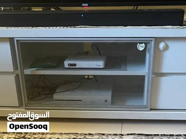 طاوله تلفزيون خشب بحريني