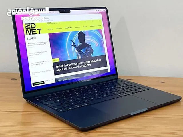 MacBook air 2022 M2  13.6   بدون بوكس كسر زيروو بدون خدش بالشاحن فقط الاوريجنال وارد الخارج