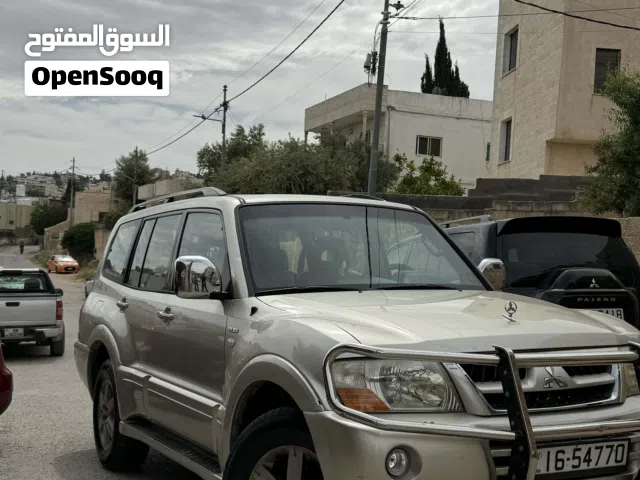 2005 ميتسوبيشي باجيرو