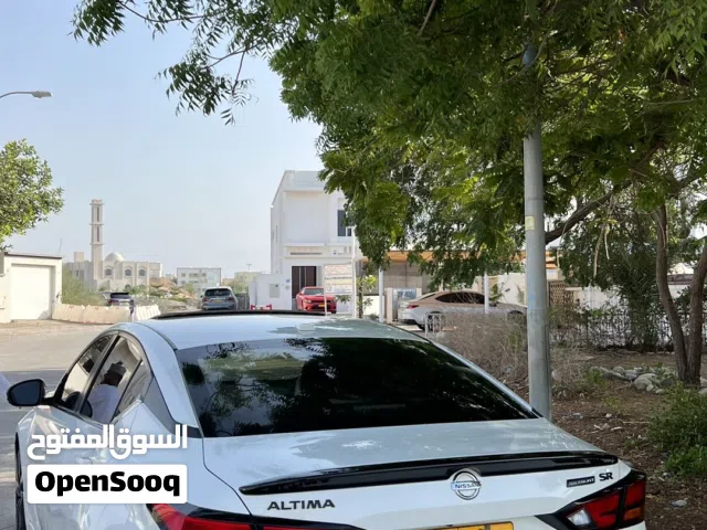 2022 Nissan Altima SR