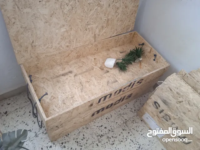 صناديق خشبية تمشي تخزين وديكور