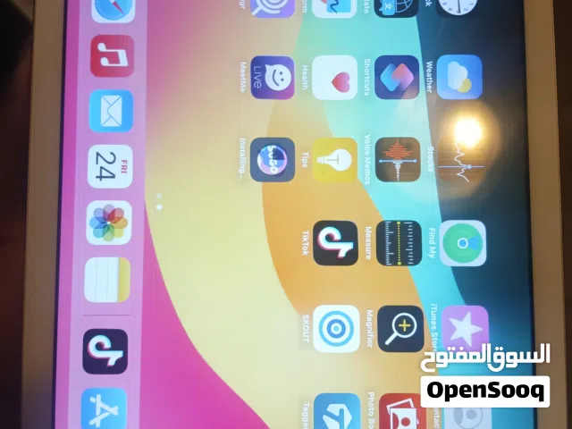 this tablet has a very good iPhone iPad generation 6 in games and uses it as a handbook