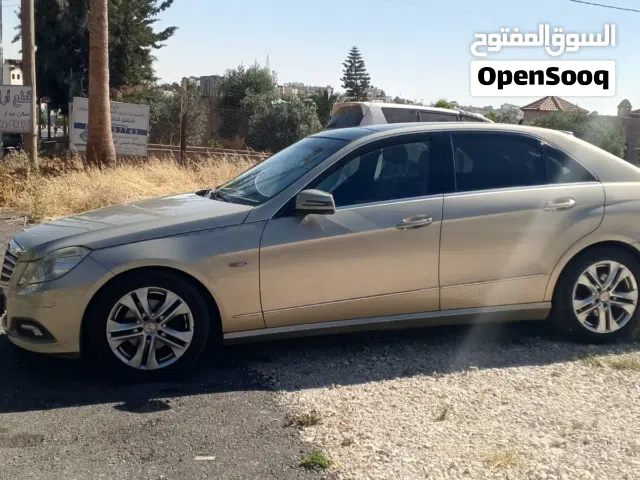 2010 مرسيدس بنز الفئة-E E 200