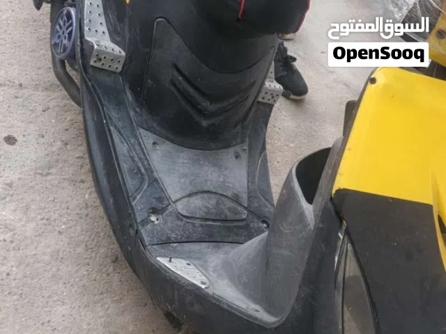 2006 ياماها XMAX