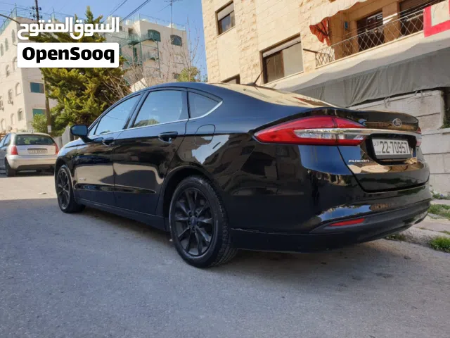 2017 فورد فيوجن SE