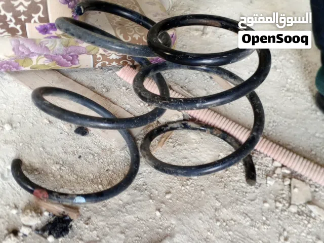 غطاء امامي بس بده شويه شغل كعكه أمامي بوكسه الجنط خلفي