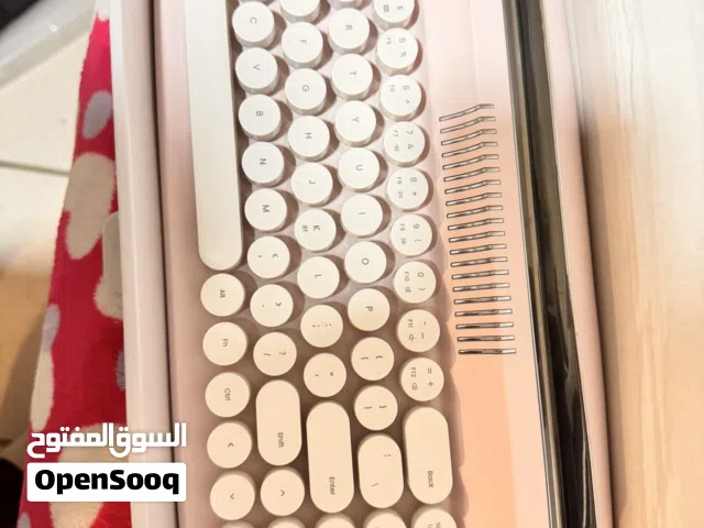 Yunzii x ACTTO TYPEWRITER KEYBOARD